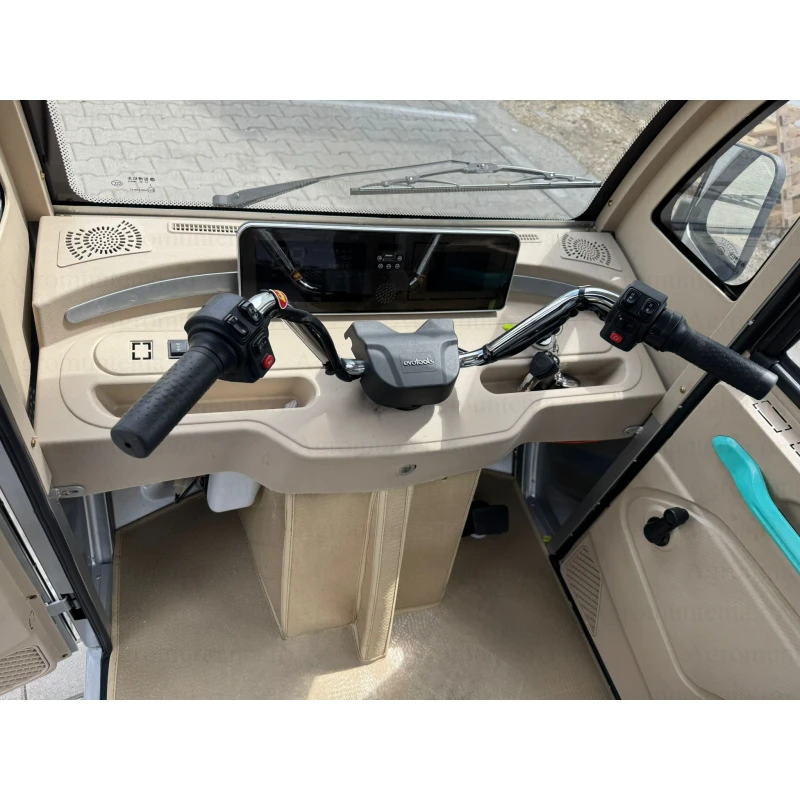 Triciclu Electric Cargo TRCB1500 – putere maxima 3800W, 72V/58Ah, autonomie 60 km, bena basculabila cu piston, 3+R, sarcina totala 776 kg, viteza maxima de 25 km/h, conform reglementarilor UE, fara permis