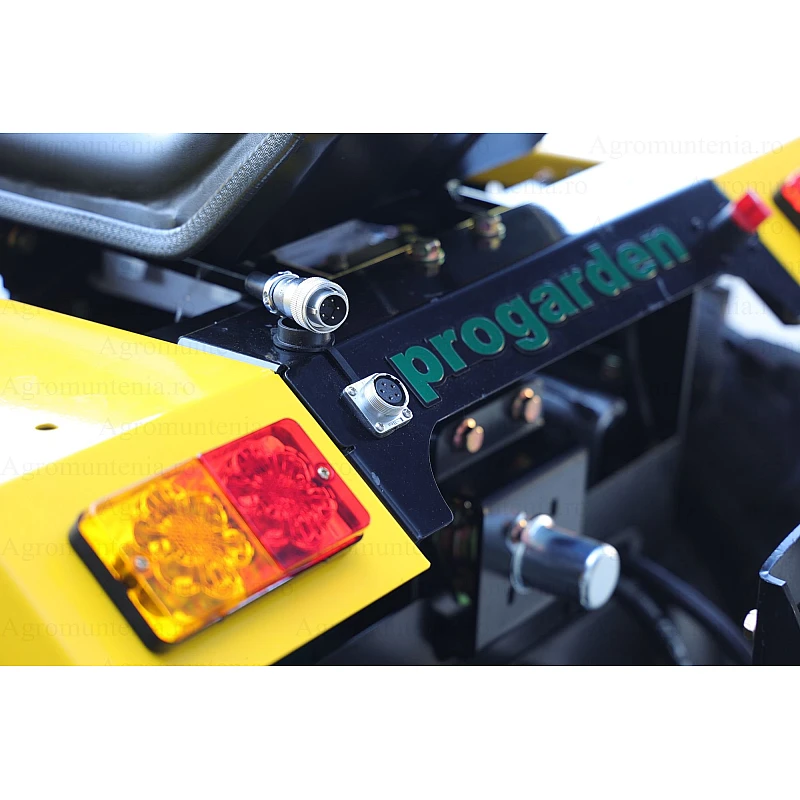 ProGARDEN Campo T12 Minitractor V25.1 4x4, 12CP, diesel, hidraulica fata-spate, roti 6.00-12