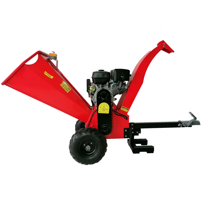 Tocator de crengi, pe benzina, TC 15- 120, evacuare in spate, 15 CP, grosime maxima crengi 120 mm, 175 kg Breckner Germany