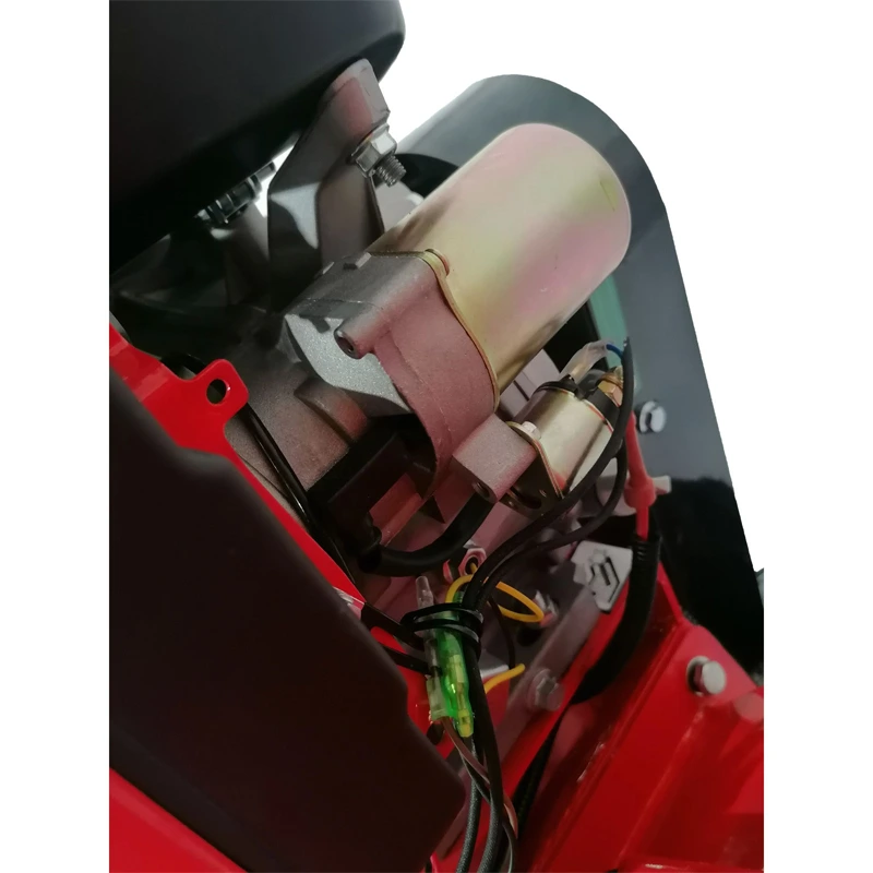 Tocator de crengi, pe benzina, TC 15- 120, evacuare in spate, 15 CP, grosime maxima crengi 120 mm, 175 kg Breckner Germany