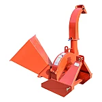Tocator crengi cu angrenare priza putere tractor PTO putere necesara 18-50CP grosime maxima bustean 100mm, buncar 400x420x600mm Breckner Germany