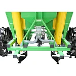 Masina de plantat cartofi pe 2 randuri cu fertilizare, buncar 180kg model Polonia