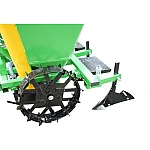 Masina de plantat cartofi pe 2 randuri cu fertilizare, buncar 180kg model Polonia
