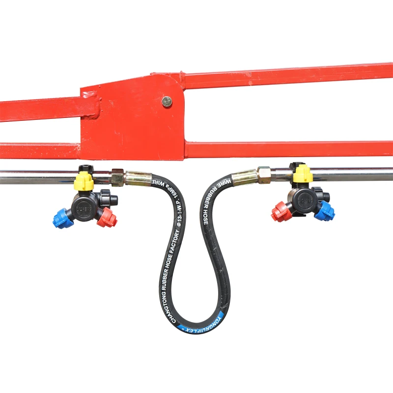 Erbicidator cu bazin 600L si brat 12m, cu 25 diuze triple