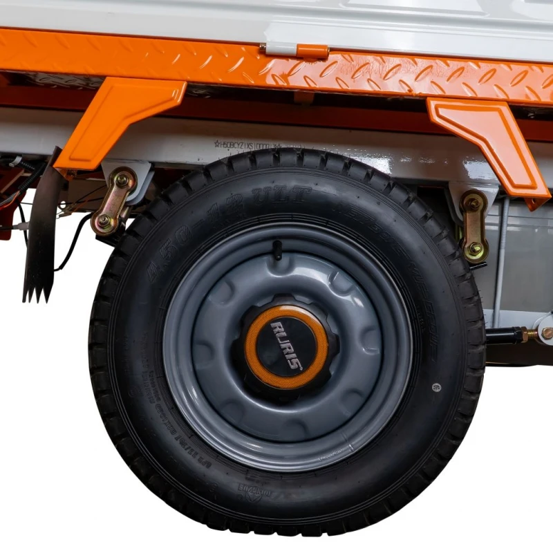 Camioneta electrica RURIS Pilot 5000A – motor 4900W, autonomie pana la 130 km, sarcina 898 kg, 2 locuri, fara permis auto, omologat pentru drum public, alb