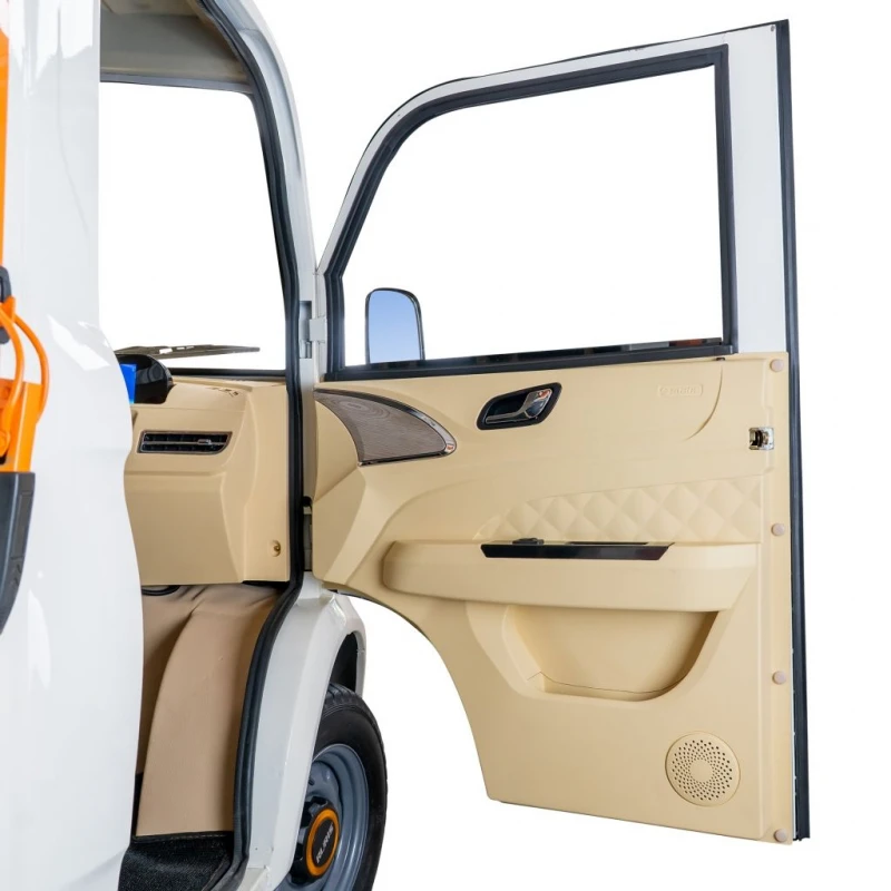 Camioneta electrica RURIS Pilot 5000A – motor 4900W, autonomie pana la 130 km, sarcina 898 kg, 2 locuri, fara permis auto, omologat pentru drum public, alb