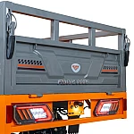 Triciclu electric pick-up RURIS Pilot 5000G, putere maxima 4900 W, autonomie pana la 130 km, cu volan, viteza maxima de 25 km/h, conform reglementarilor UE, fara permis, gri