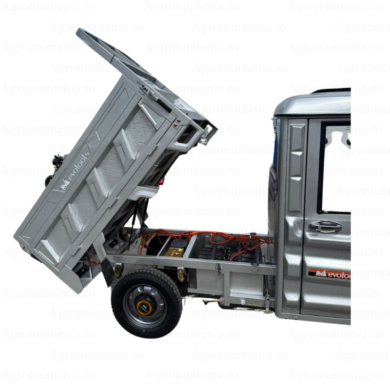 Triciclu Electric Cargo TRCB1500 – putere maxima 3800W, 72V/58Ah, autonomie 60 km, bena basculabila cu piston, 3+R, sarcina totala 776 kg, viteza maxima de 25 km/h, conform reglementarilor UE, fara permis