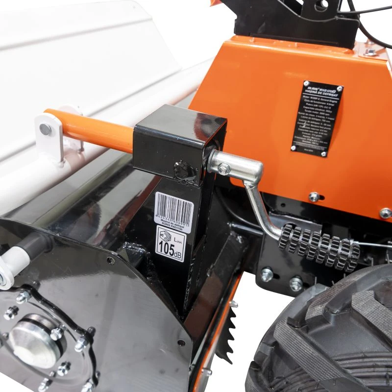 Masina pentru defrisat RURIS RXD1700, motor benzina 4T, 302 CC, 9 CP, latime lucru 700 mm, viteze 3 inainte + 1 inapoi