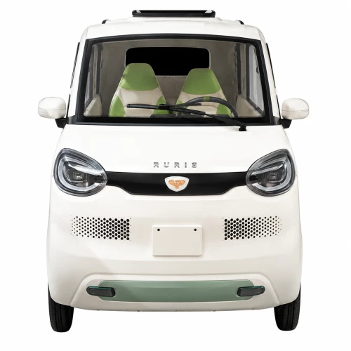 Masina electrica PILOT GT500A, motor 2000W, baterie 72V 58Ah, autonomie pana la 70 km, viteza maxima de 25 km/h, conform reglementarilor UE, fara permis, ALB
