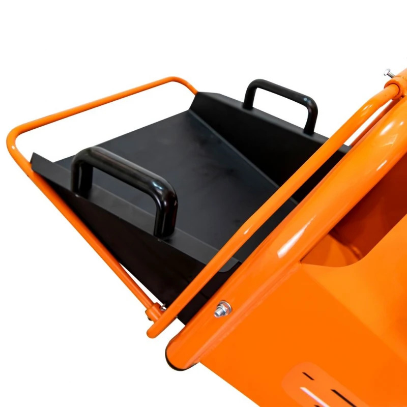 Tocator de crengi si resturi vegetale RURIS ST400, motor benzina, 4T, 212 CC, 7 CP, viteza cutite 3750 rpm, diametru maxim taiere 80 mm, cu jgheab