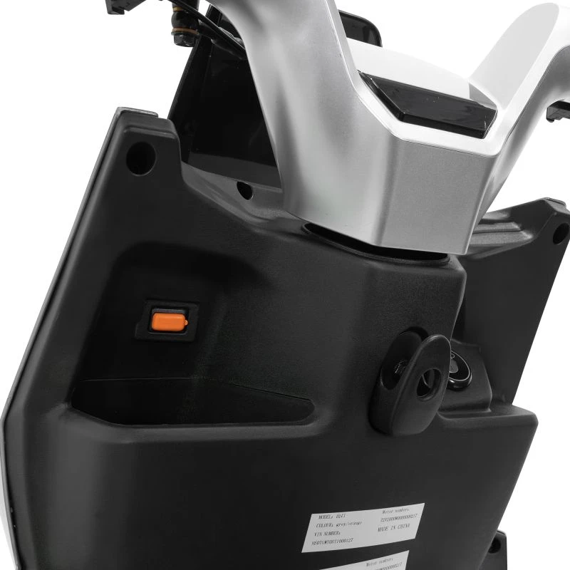 Scuter electric RURIS PILOT SX 720, motor 2500 W, baterie 72 V 32 Ah, autonomie pana la 92 km, viteza maxima de 25 km/h, conform reglementarilor UE, fara permis, Gri
