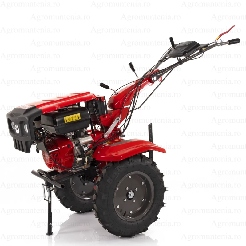 Motocultor Rotakt Gladiator RO15RE-2P, Benzina, pornire electrica motor 15CP, 2 prize putere, o priza PTO sincronizată pentru 4×4, latime lucru 135 cm freze roti cauciuc 5.00-12