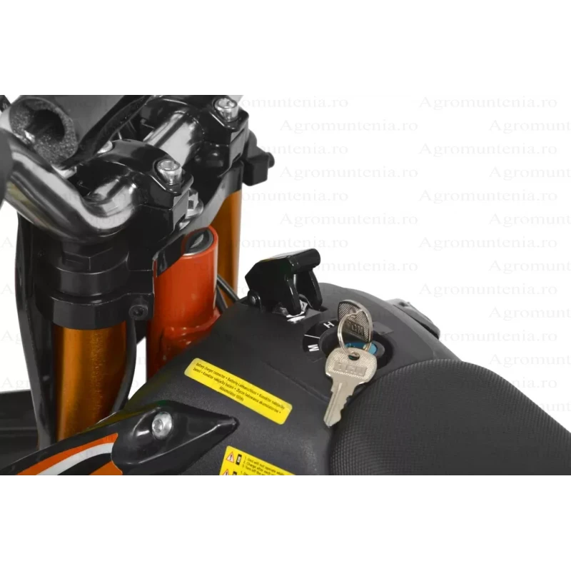 Motocicleta electrica Off Road, HECHT54500, sarcina maxima este de 75 kg, motor 36 V / 500 W