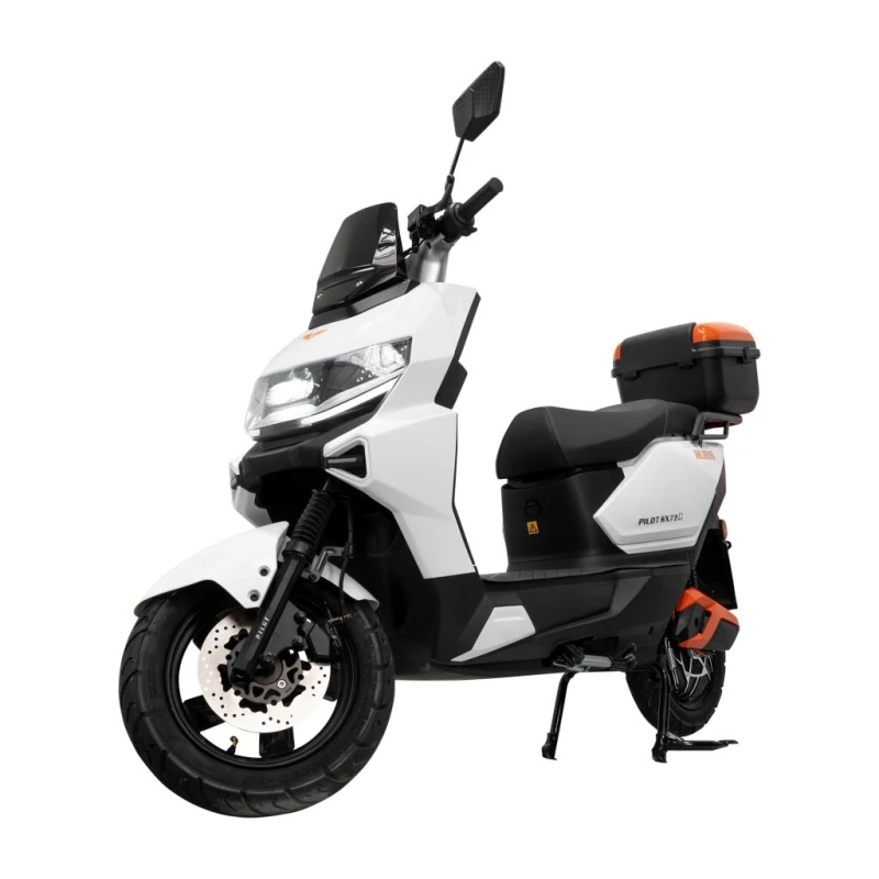 Scuter electric RURIS Pilot SX 710 Alb, motor 2500W, baterie plumb acid 72V 32Ah, autonomie pana la 92 km, 2 persoane, viteza maxima de 25 km/h, conform reglementarilor UE, fara permis