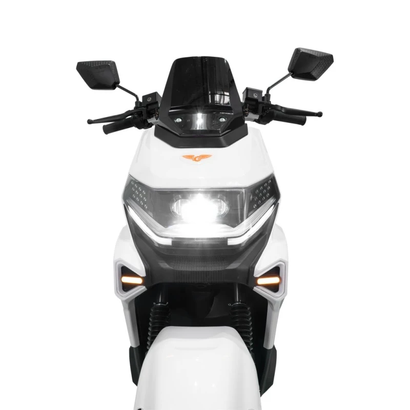 Scuter electric RURIS Pilot SX 710 Alb, motor 2500W, baterie plumb acid 72V 32Ah, autonomie pana la 92 km, 2 persoane, viteza maxima de 25 km/h, conform reglementarilor UE, fara permis